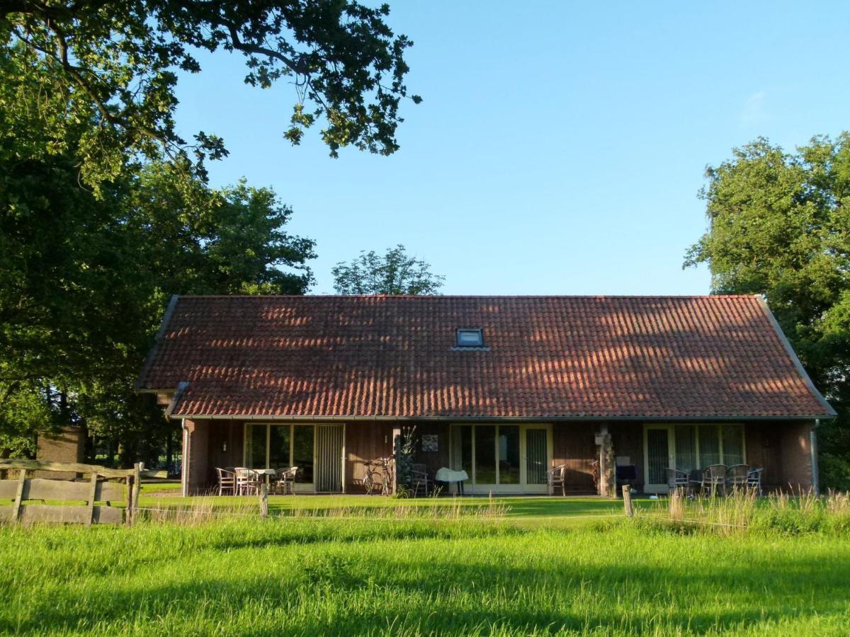 Peaceful Holiday Home With Roofed Terrace Geesteren  Экстерьер фото